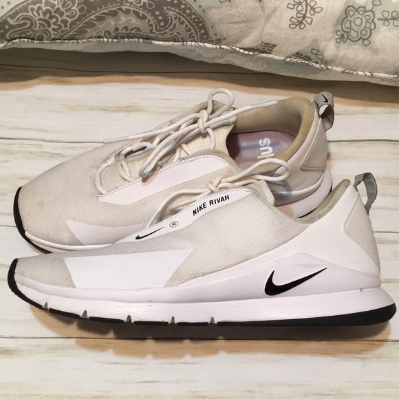 nike rivah trainers